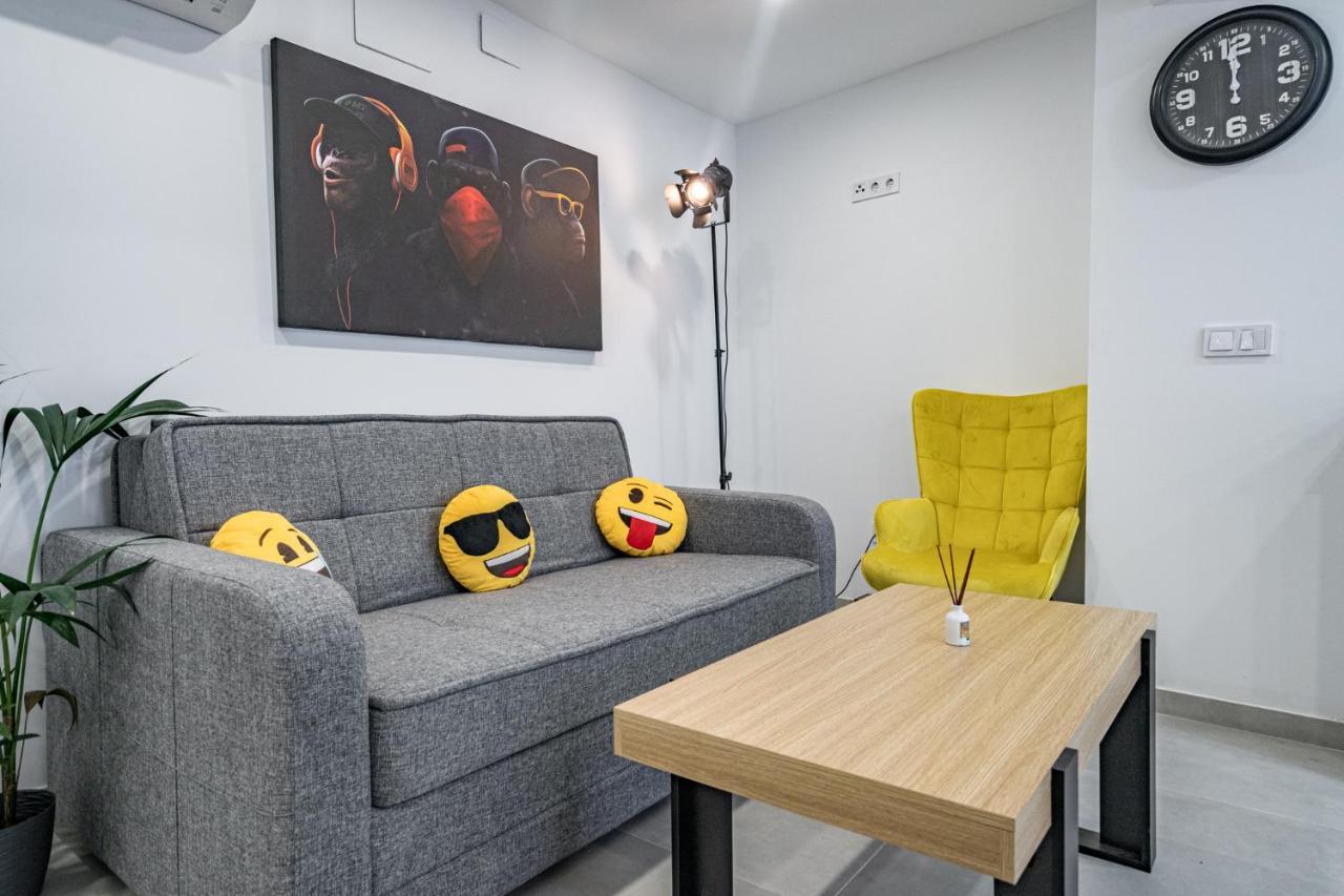New Modern Cozy Apartment Valensiya Dış mekan fotoğraf